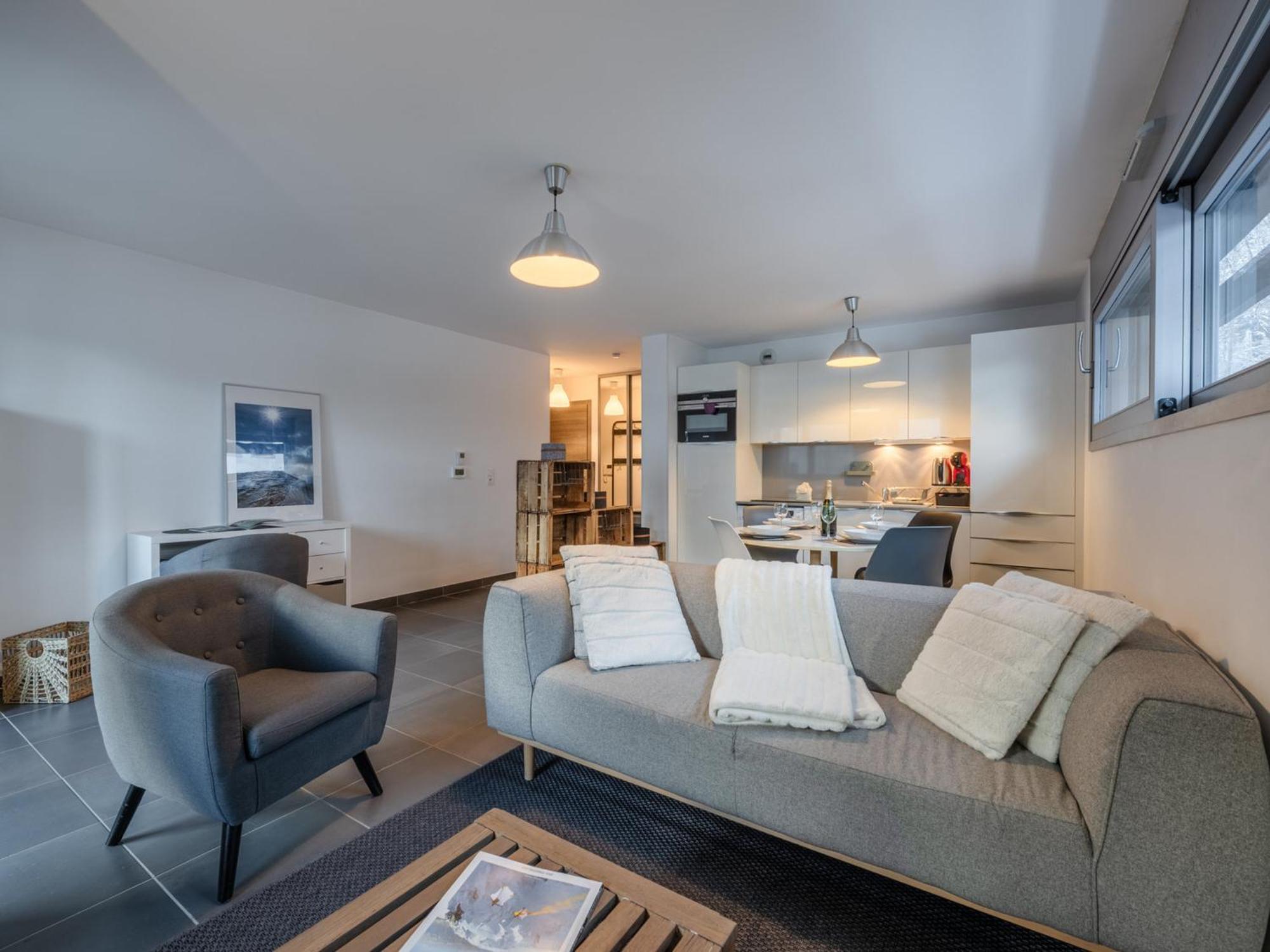 : Moderne 4 Pers, Proche Gare Et Pistes, Avec Wifi Et Parking - Fr-1-343-255 *