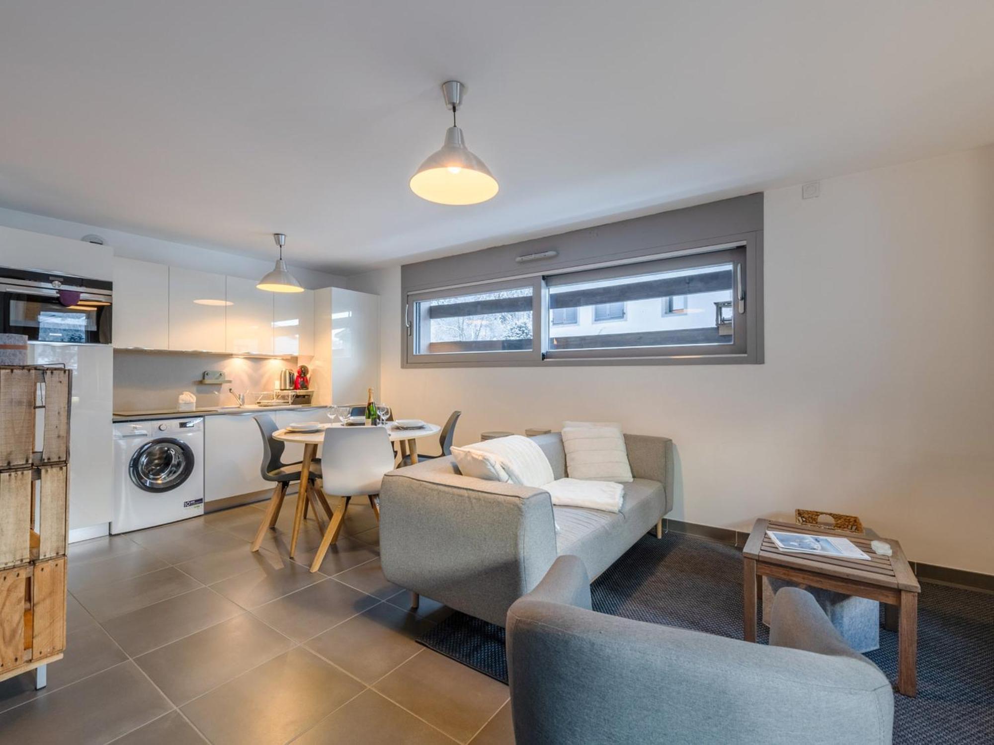 : Moderne 4 Pers, Proche Gare Et Pistes, Avec Wifi Et Parking - Fr-1-343-255 Apartment Chamonix